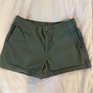 Vuori Green Shorts with Elastic Button up Waistband